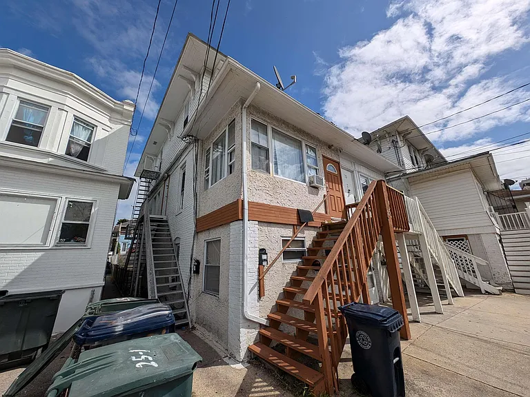 25 N Boston Ave — Photo 1