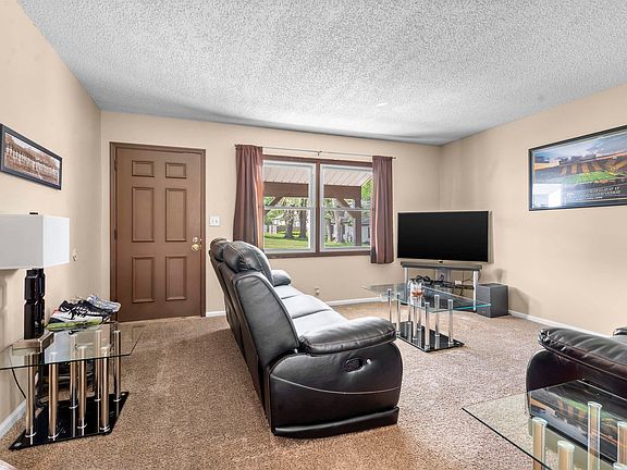 2nd image of 119 Balboa Ave
