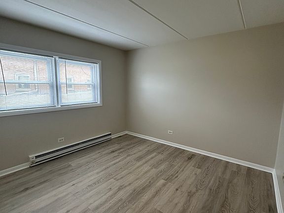 5th image of 1020 8th Ave #1