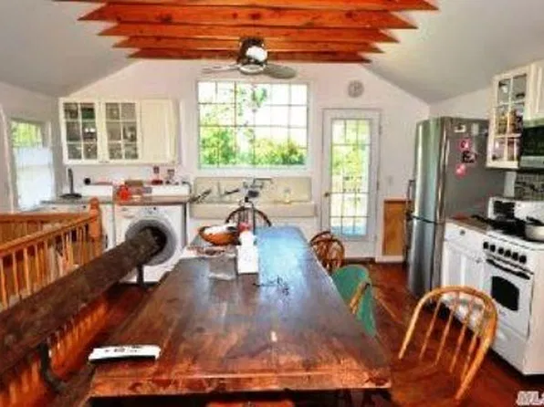 (undisclosed Address), Peconic, NY 11958