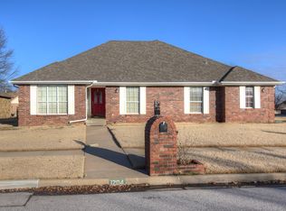 1204 E Dover St, Broken Arrow, OK 74012