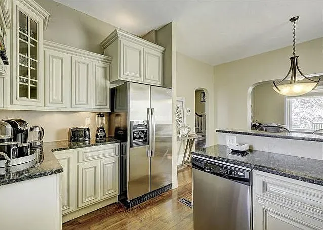 2429 N Downing St — Photo 31
