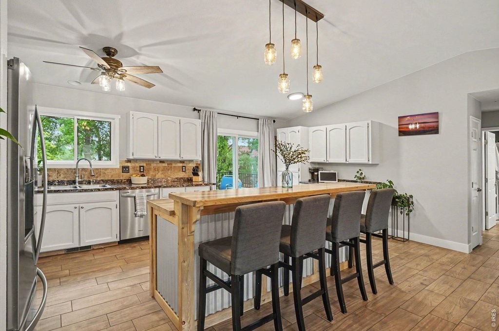 350 Slippery Elm Pl