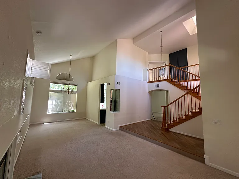 2160 Seville Dr — Photo 3