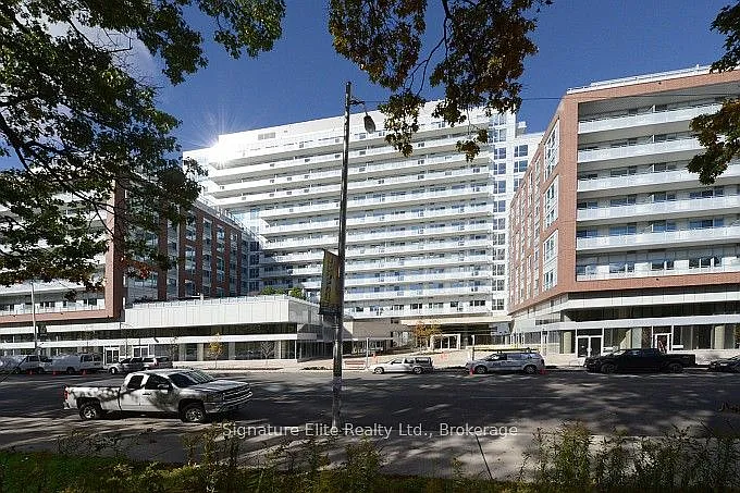 Building Photo - 1830 Bloor St W #639