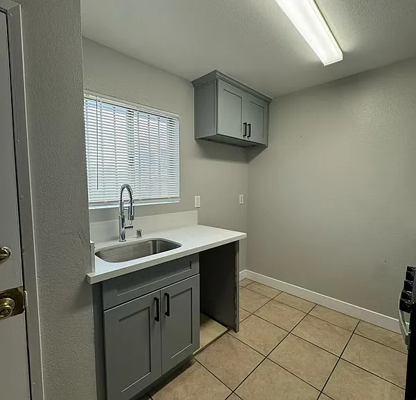 Kitchen sink (dishwasher will be installed prior to move-in)