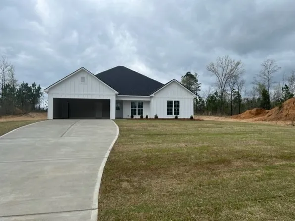 1924 Lee Road 239, Smiths Station, AL 36877