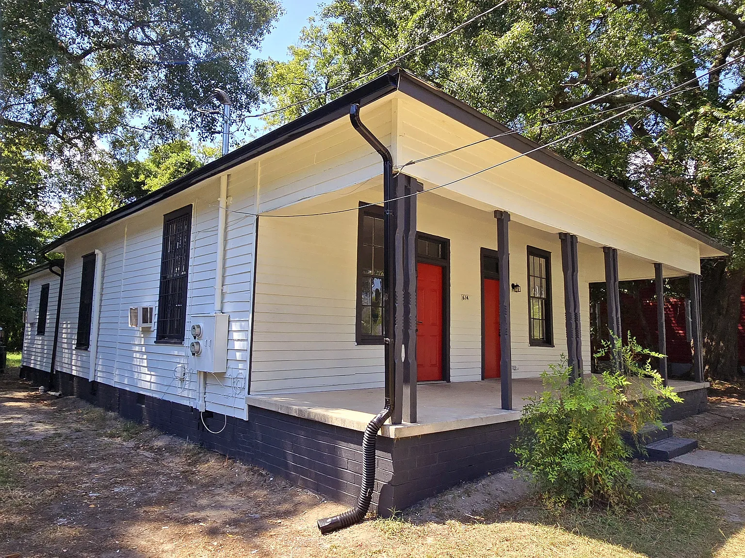 614 Cleveland St — Photo 2