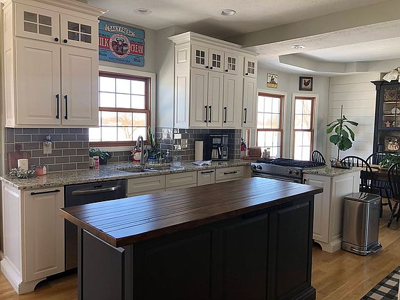 4th image of 4787 Meadowgrove Dr NW