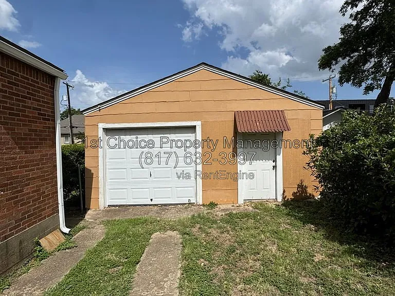 3241 Sandage Ave — Photo 19