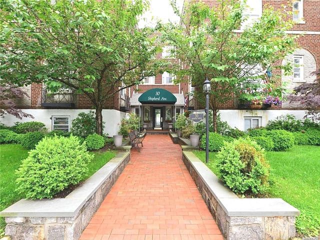 1st image of 30 Shipherd Ave APT 3B