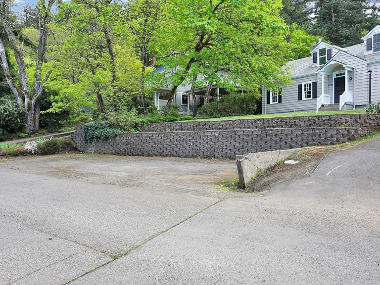 2260 E 15th Ave — Photo 60