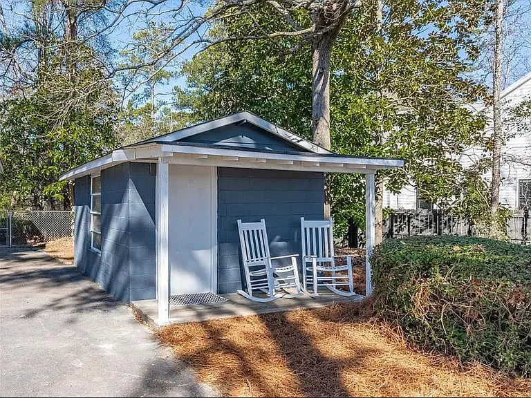 425 Yachting Rd — Photo 27