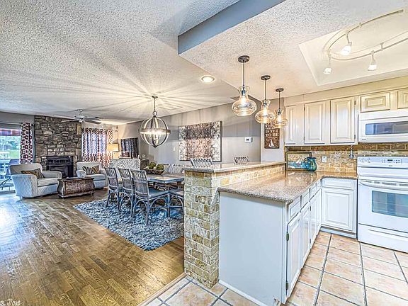 2nd image of 160 Long Island Bay APT 49