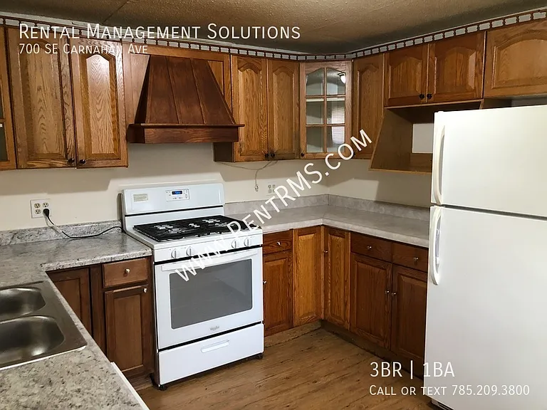 700 SE Carnahan Ave — Photo 10