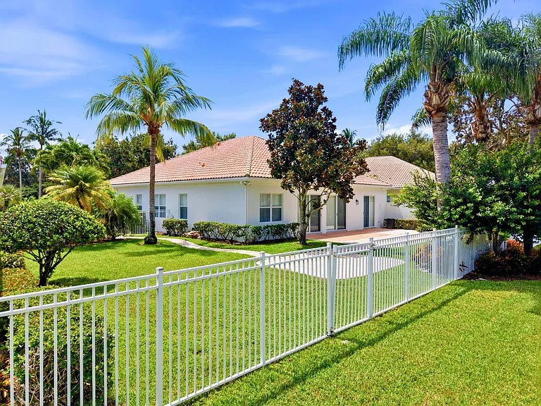 3225 Ushant Ct — Photo 38