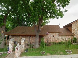 939 Reiley Rd, Seguin, TX 78155