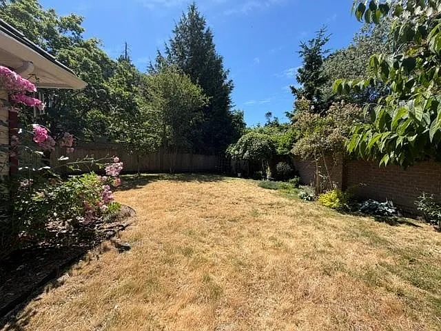 5209 Glen Abbey Pl — Photo 16