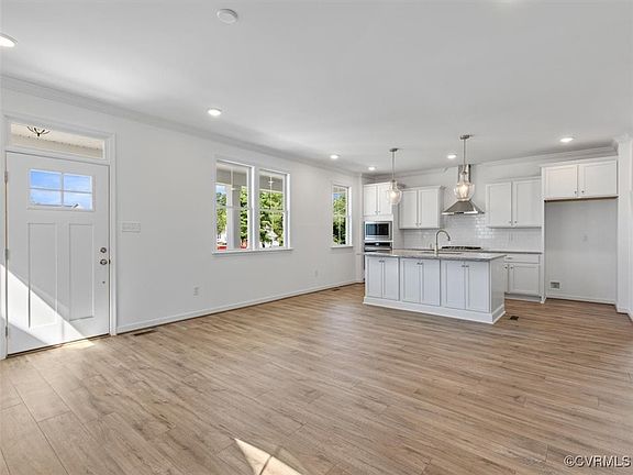 3rd image of 16107 Cedarwood Tree Ct
