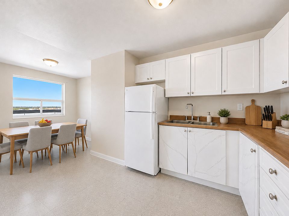 1st image of 33 Dawson Rd #110