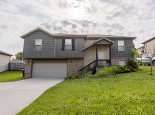 1210 S 17th St, Ozark, MO 65721