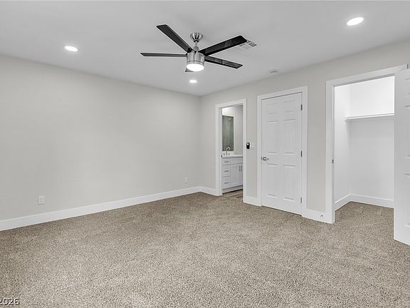 4th image of 4424 Ash Ave