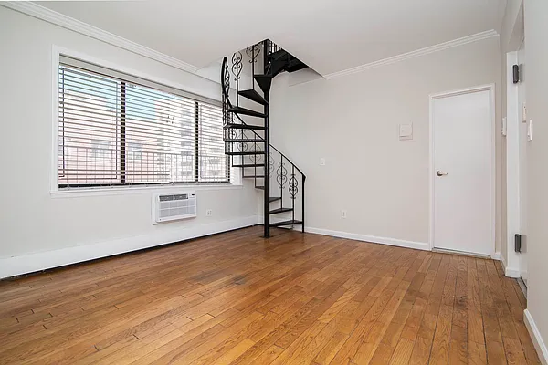 Rented by Douglas Elliman | media 15