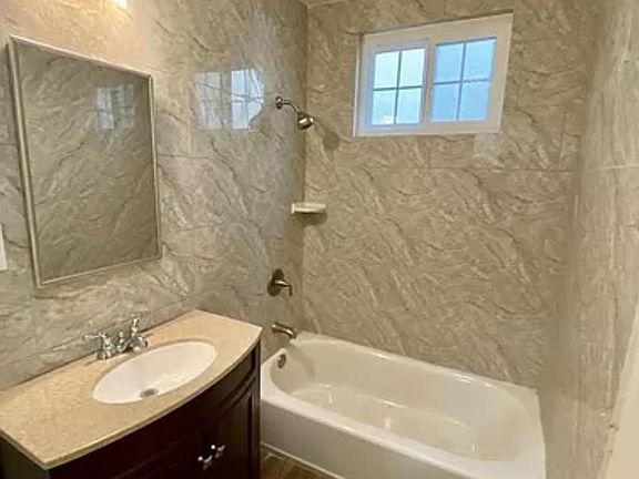 3rd image of 11917 Grevillea Ave APT B