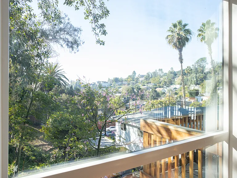 2210 3/4 Echo Park Ave — Photo 39