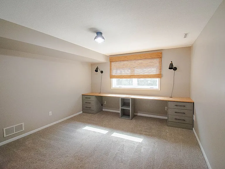 2107 Ponderosa Dr SW — Photo 24