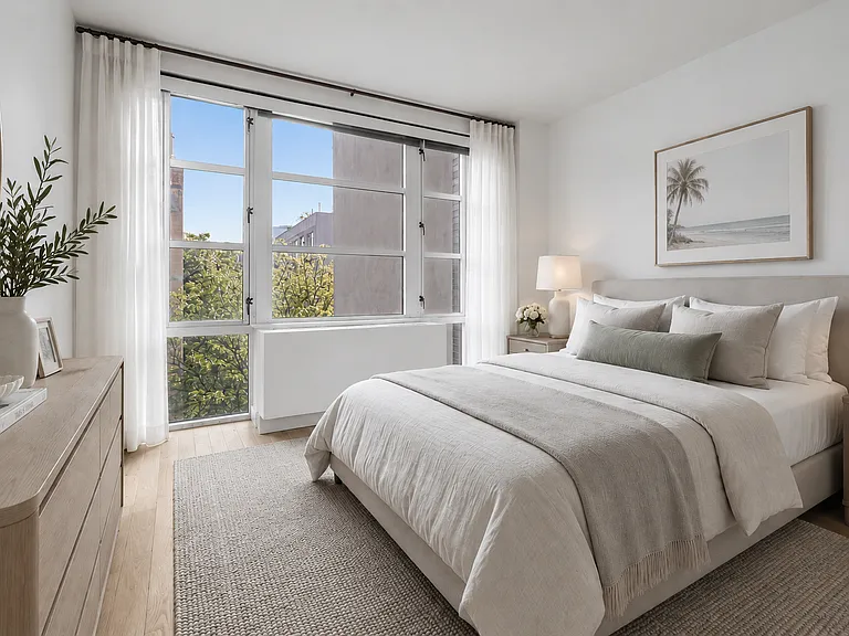 331 E Houston St #8D — Photo 3