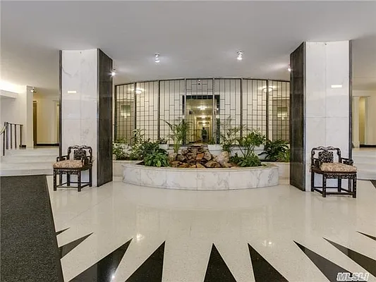 Sold by Douglas Elliman | media 24