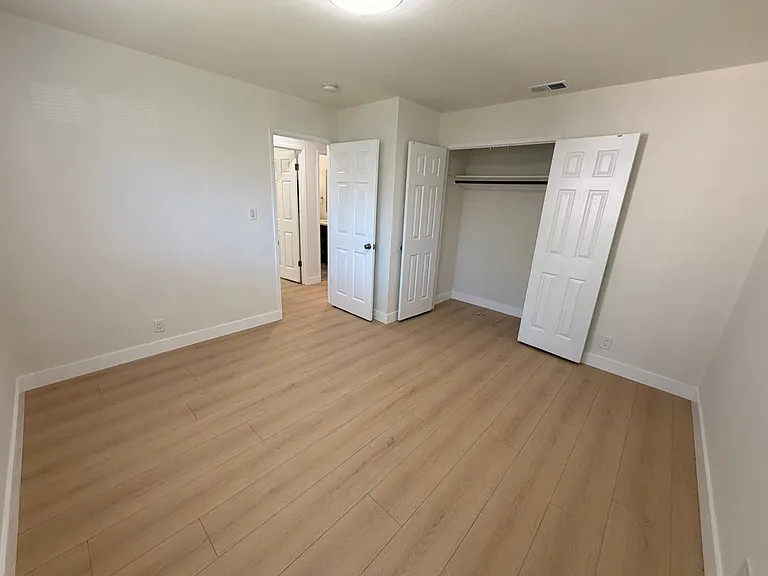 EBN T 10121 — Photo 22