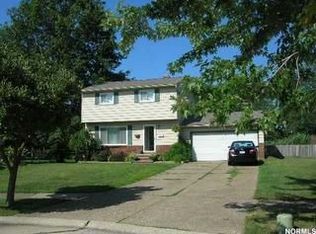 36035 Freed Ct, Eastlake, OH 44095