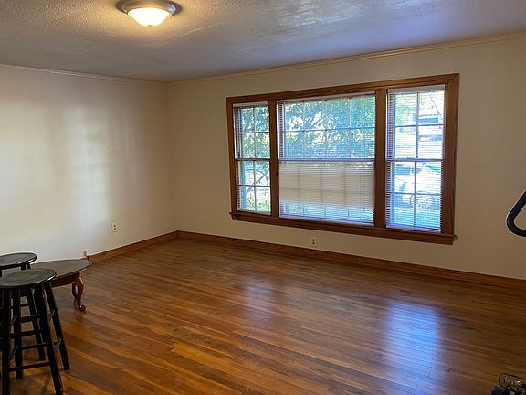 2nd image of 300 W Broadway St #300