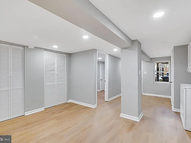 727 Otis Pl NW — Photo 6