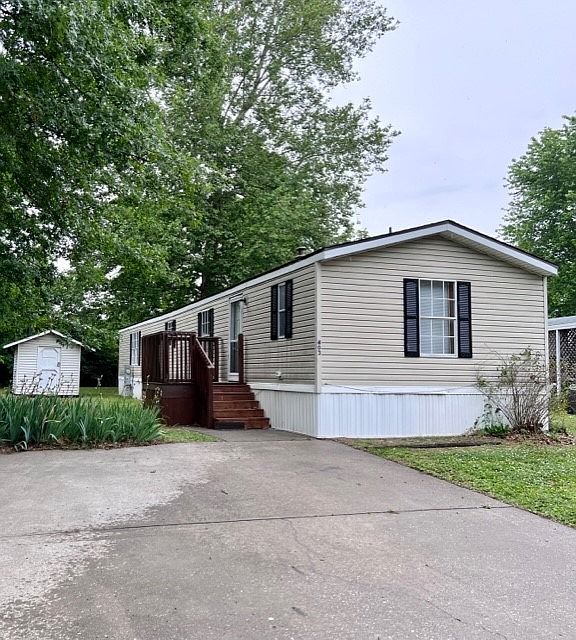 1st image of 403 Osprey Dr