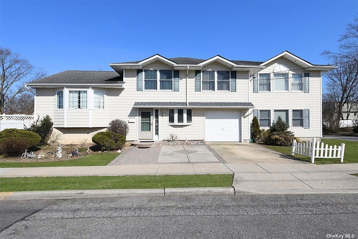 2315 Argyle Place, Bellmore, NY 11710 Zillow