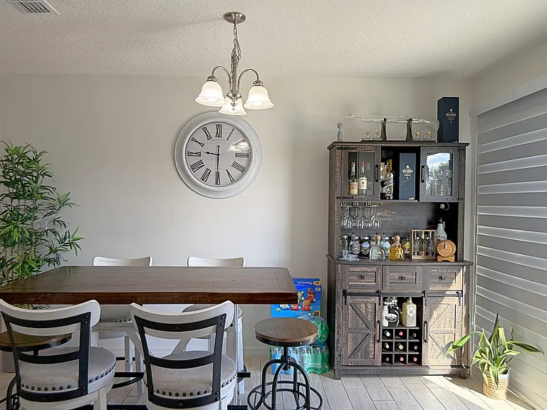 35 Laurel Crse — Photo 10