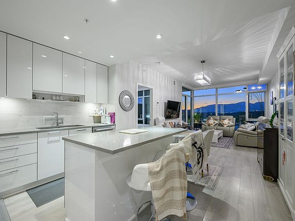 5th image of 1788 Gilmore Ave #1207