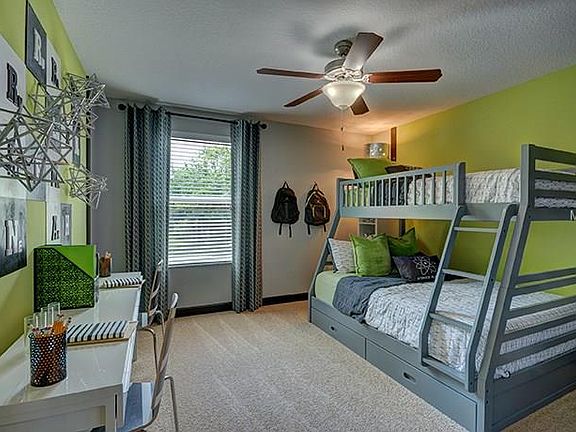 5th image of 13736 Reindeer Cir