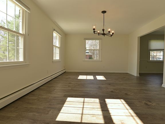 2nd image of 3023 Maple Shade Ln