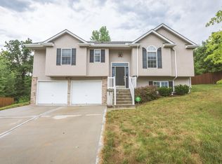 5061 NW Flintridge Rd, Riverside, MO 64150