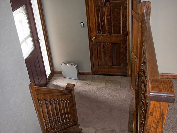 3rd image of 3694 Lakepointe Dr