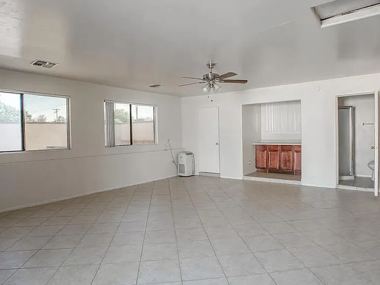 1233 S Hardy Dr — Photo 12