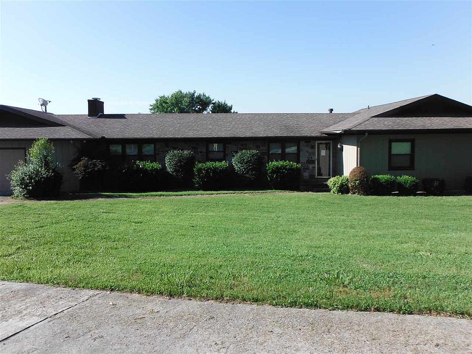 1st image of 914 Holtsinger Dr
