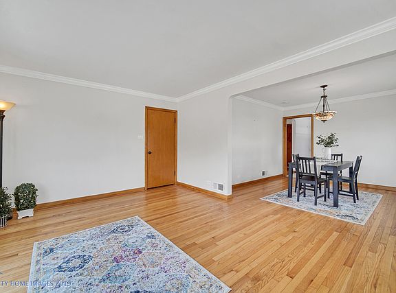3rd image of 1300 Gunderson Ave