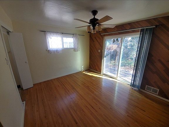 5th image of 1304 Alcazar St NE