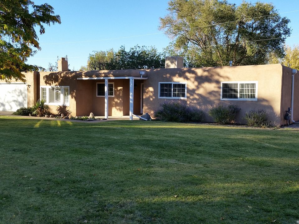 1st image of 521 Golden Meadow Dr NW
