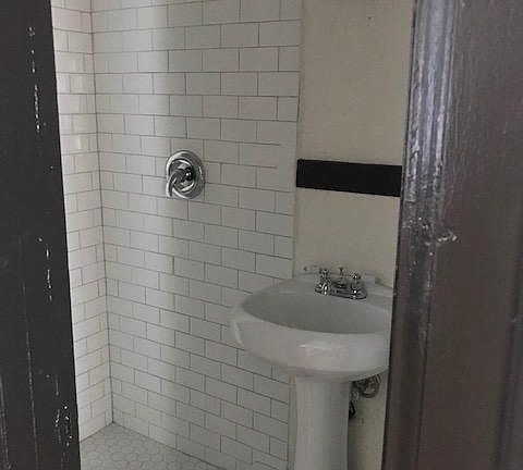 2nd image of 1531 S Court St APT A